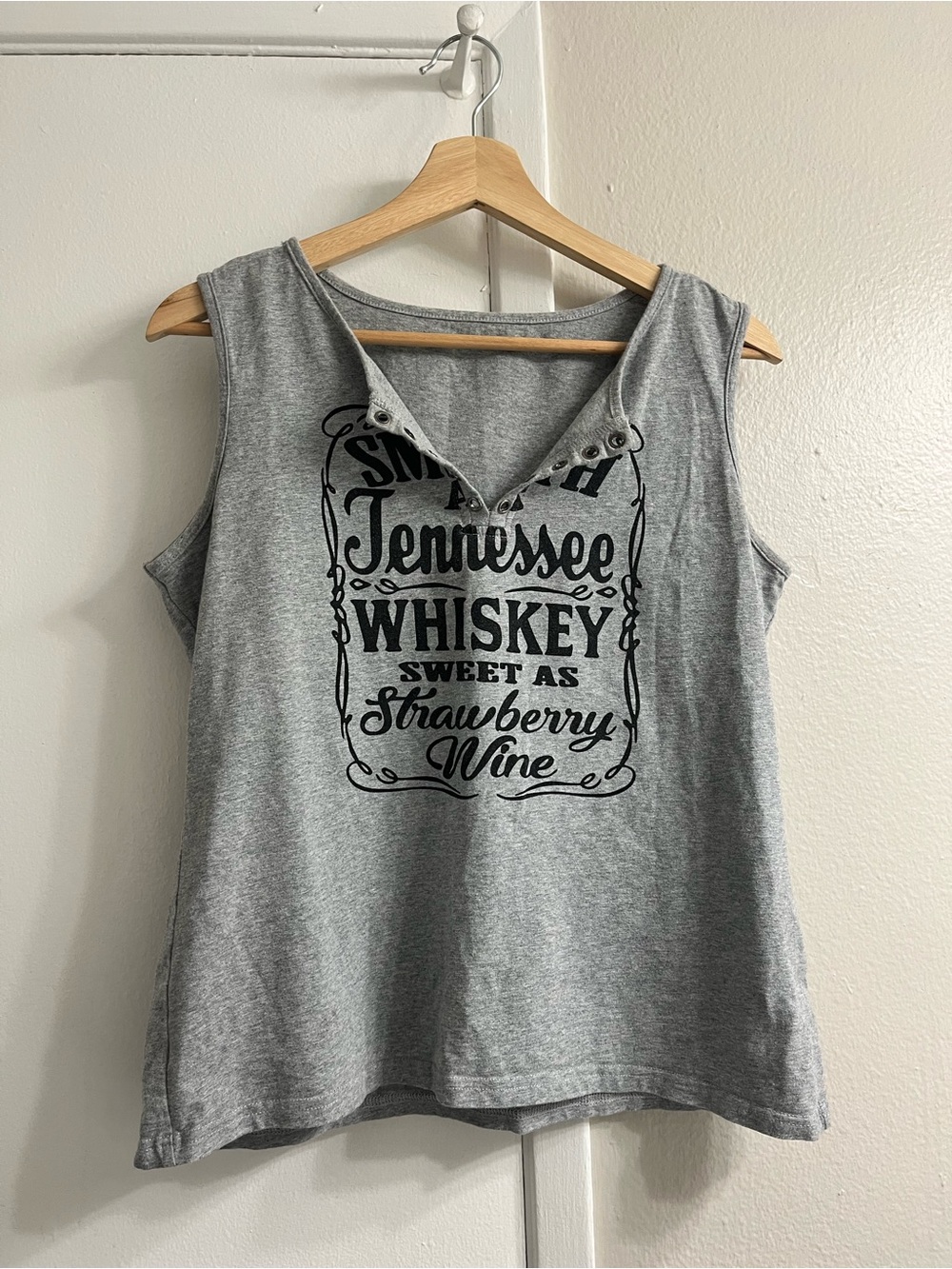 Grey Graphic Sleeveless Women's Tank Top - Tennessee Whiskey Print